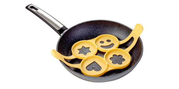 Pannkaksform eller form för stekta ägg med mönster